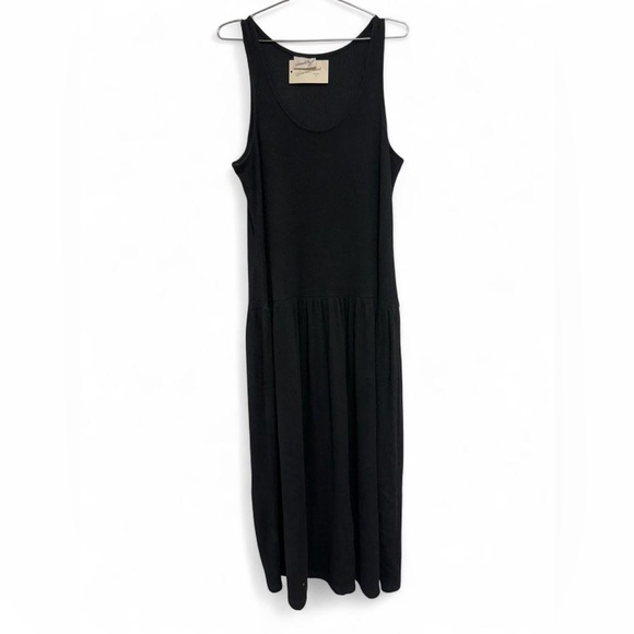 Universal Thread Dresses & Skirts - Universal Thread black ribbed knit maxi dress-NEW